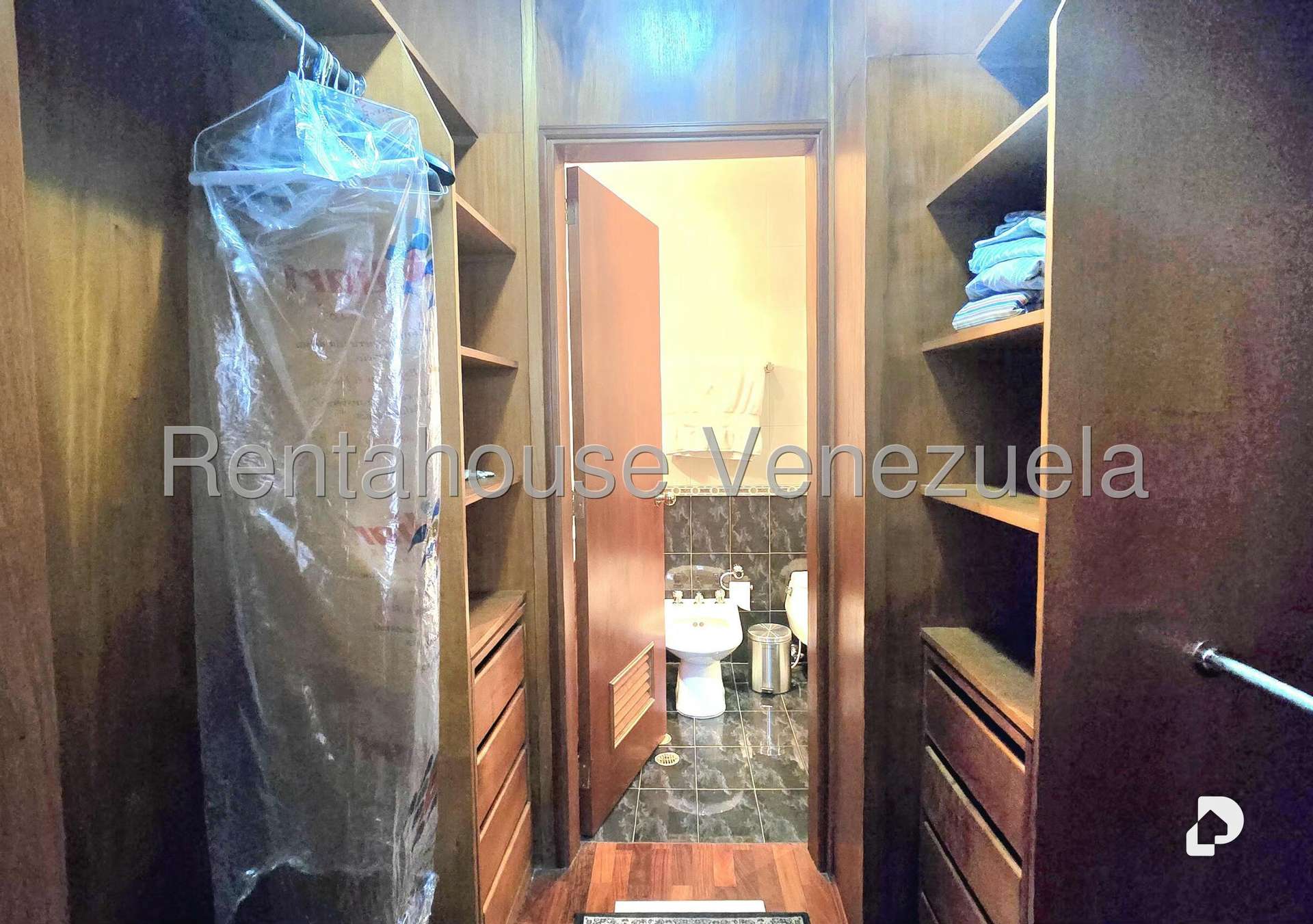 Apartamento en Campo Alegre, Caracas – 15