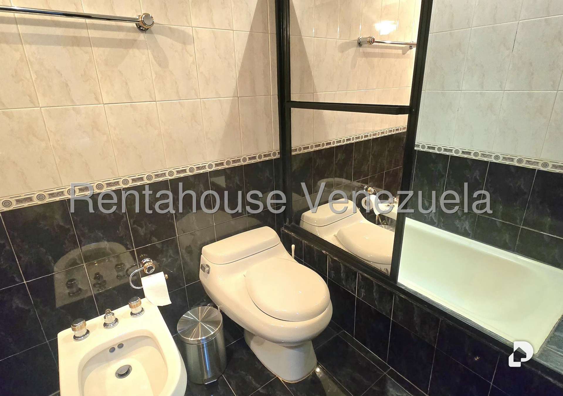 Apartamento en Campo Alegre, Caracas – 17