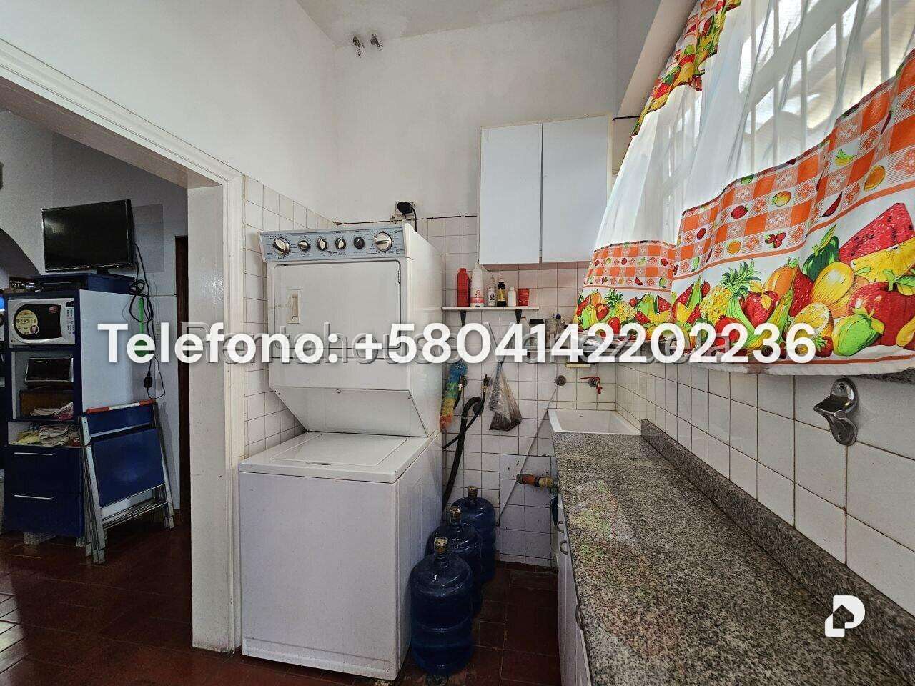 Casa en Los Palos Grandes, Caracas – 65