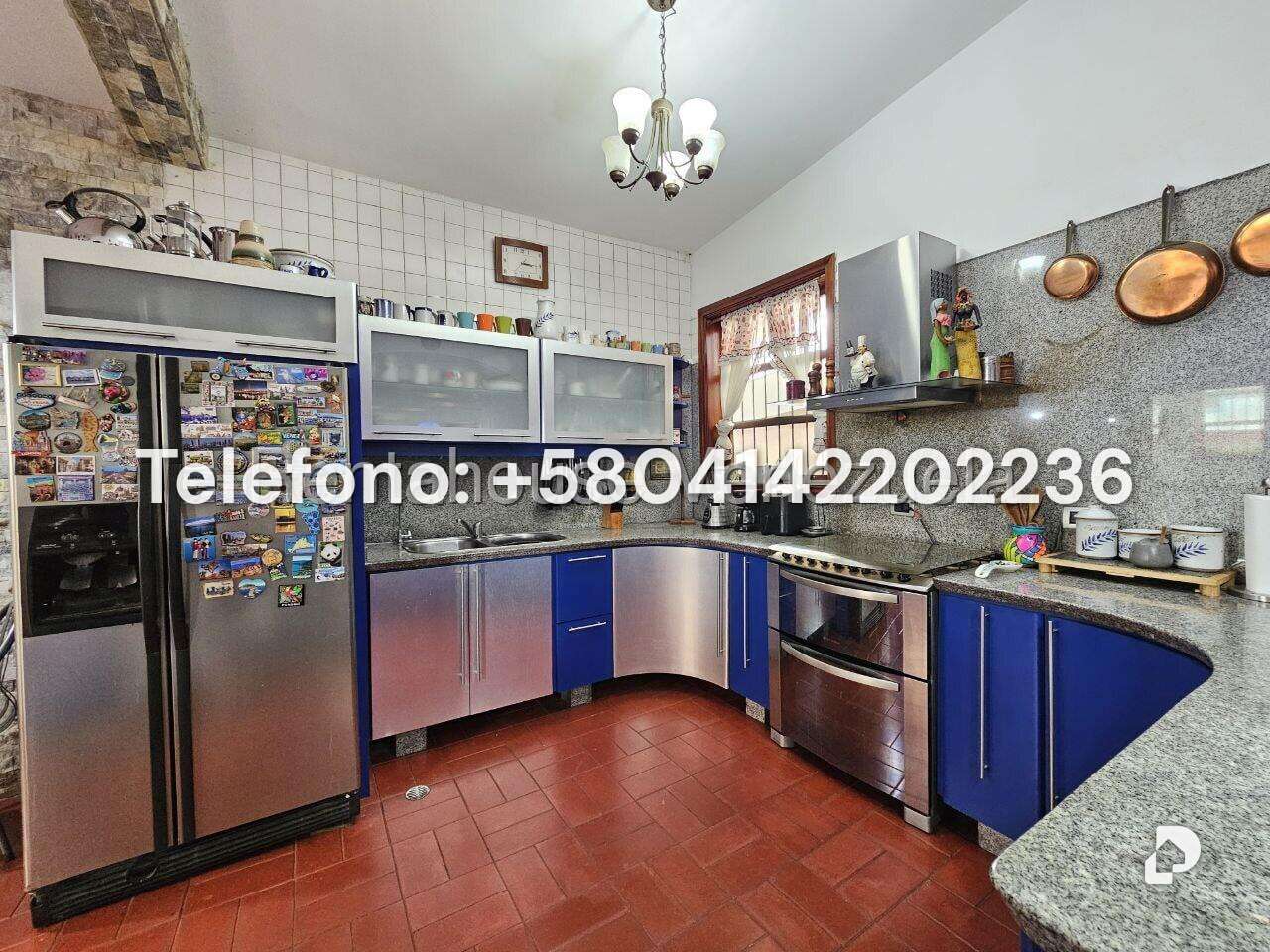 Casa en Los Palos Grandes, Caracas – 15