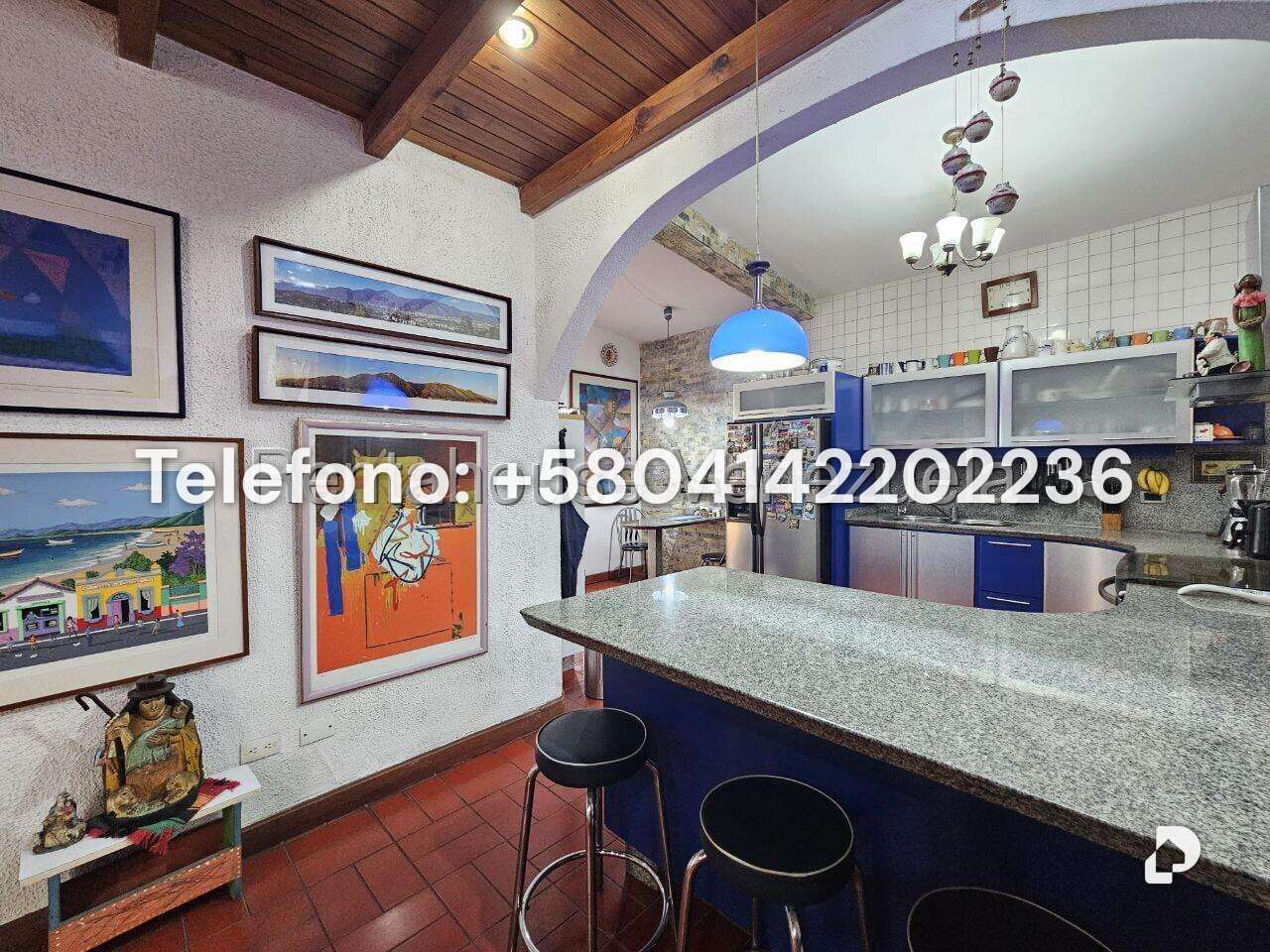Casa en Los Palos Grandes, Caracas – 11