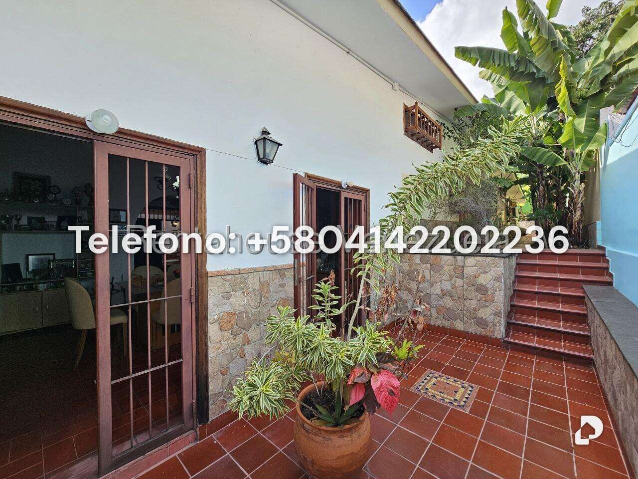 Casa en Los Palos Grandes, Caracas – 63