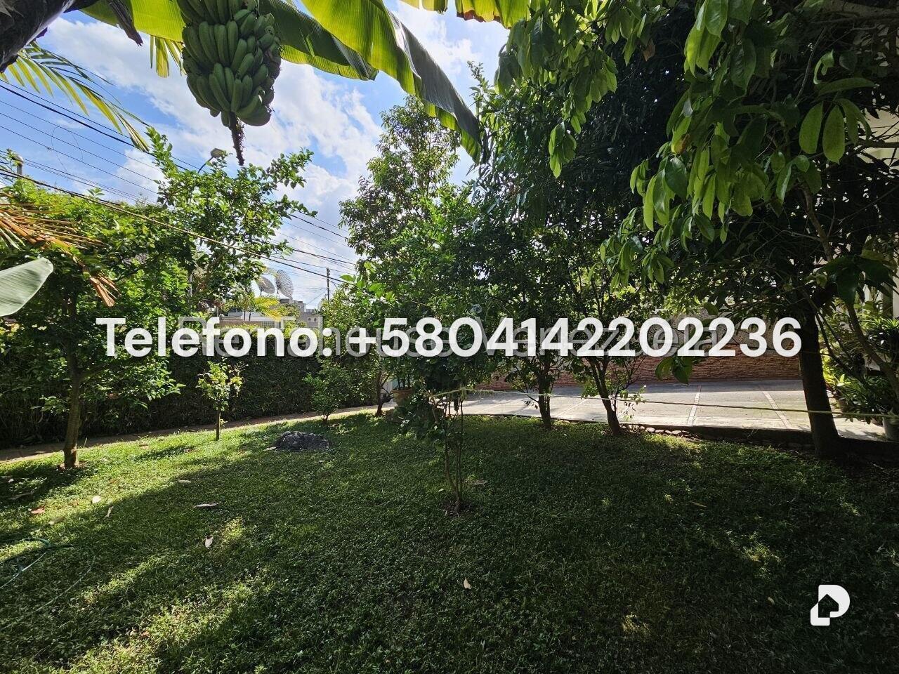 Casa en Los Palos Grandes, Caracas – 3