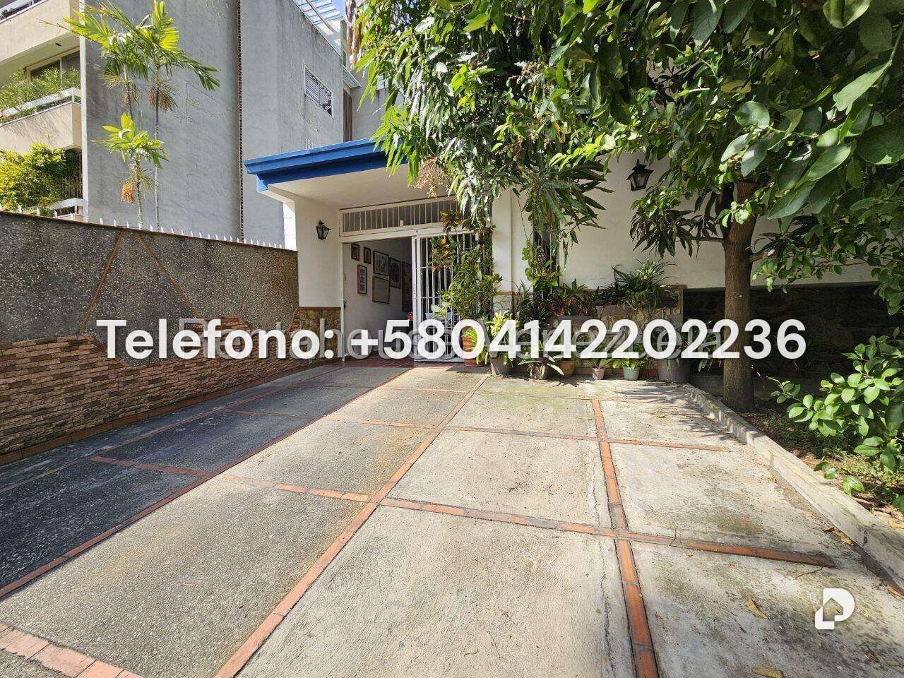 Casa en Los Palos Grandes, Caracas – 6