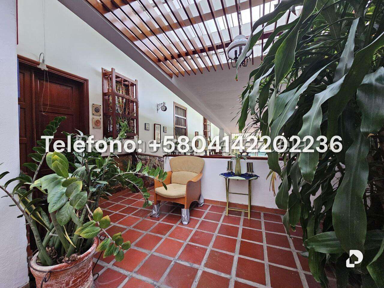 Casa en Los Palos Grandes, Caracas – 39