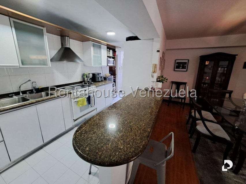 Apartamento en El Cigarral, Caracas – 12