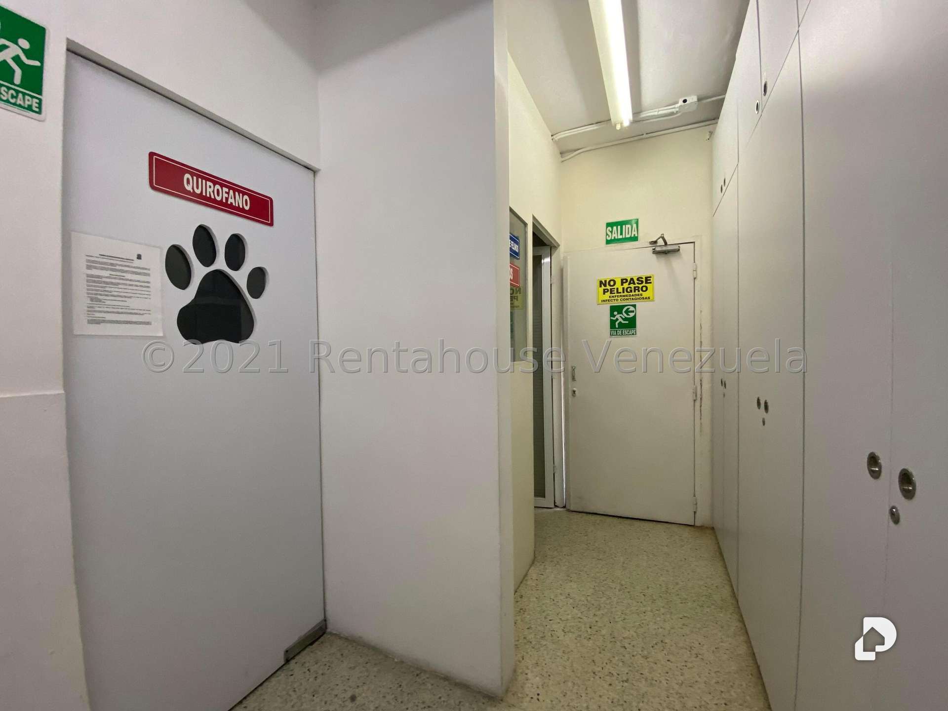 Local comercial en Las Mercedes, Caracas – 19