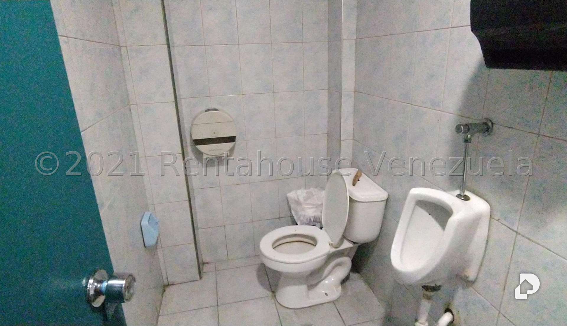 Local comercial en Las Acacias, Caracas – 12