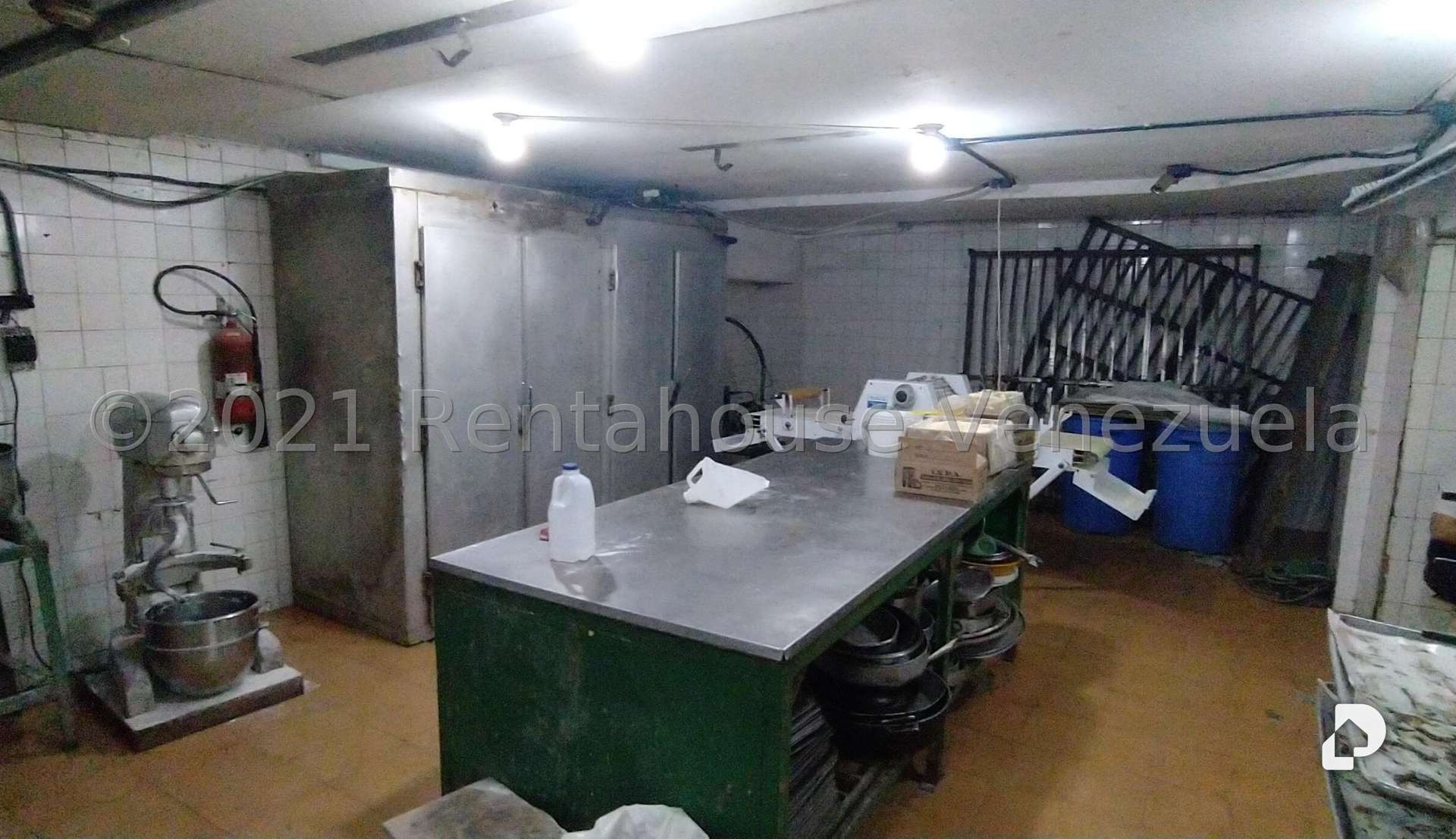 Local comercial en Las Acacias, Caracas – 18