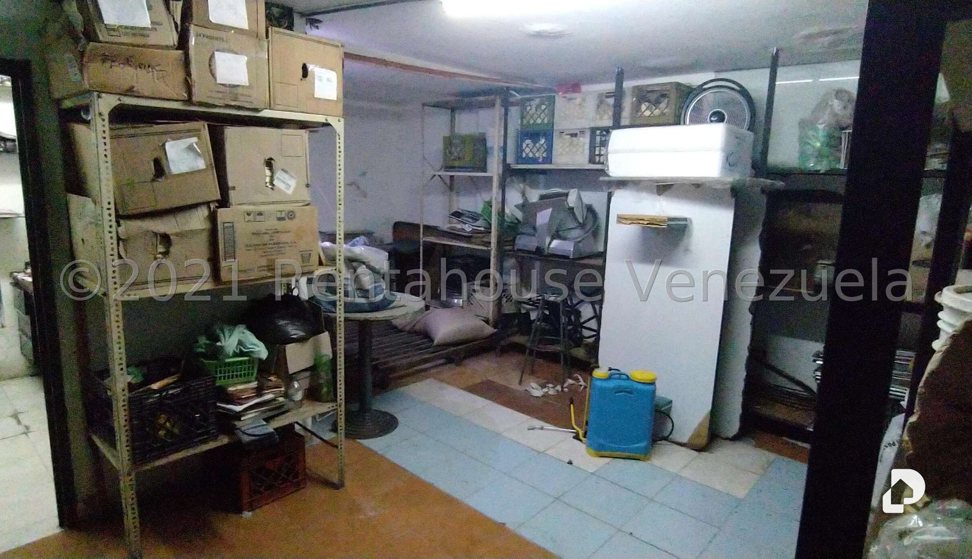 Local comercial en Las Acacias, Caracas – 17