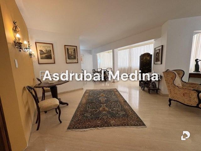 Apartamento en Altamira, Caracas – 4