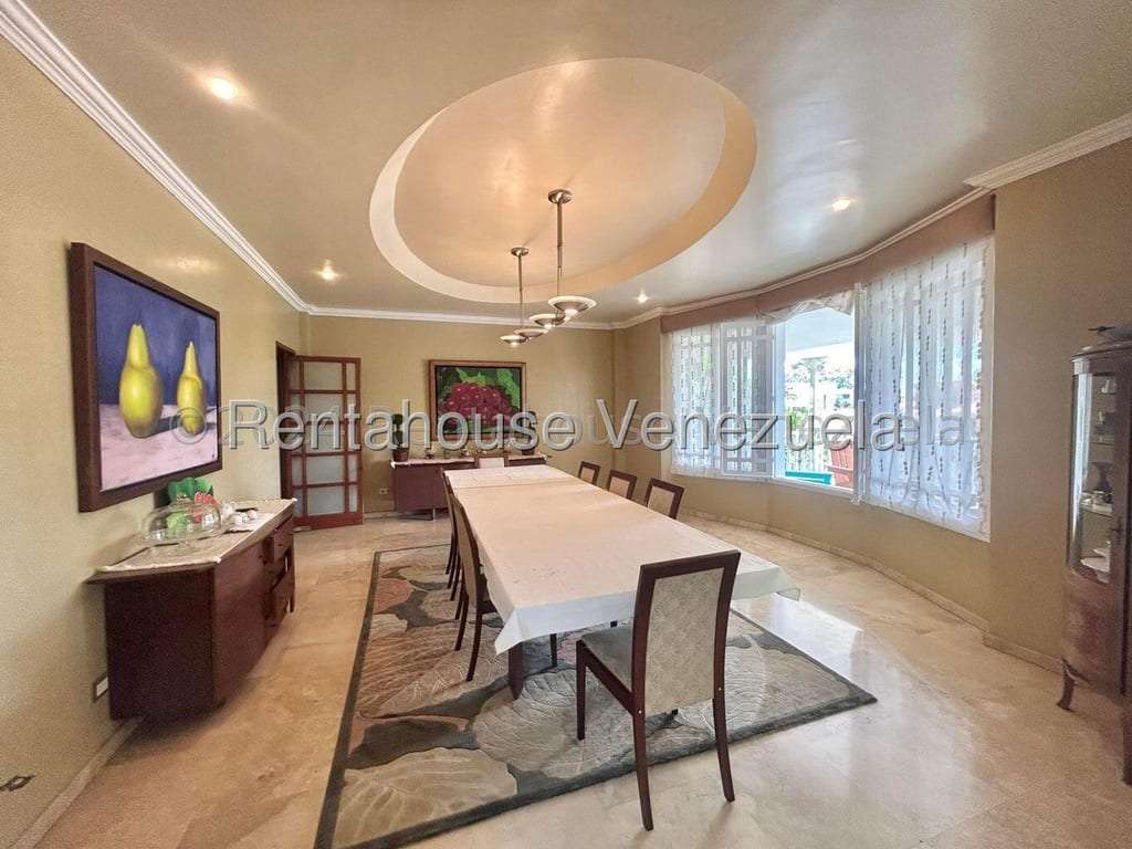 Casa en La Lagunita Country Club, Caracas