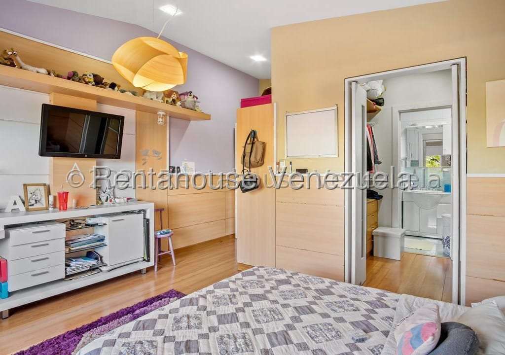 Casa en La Lagunita Country Club, Caracas