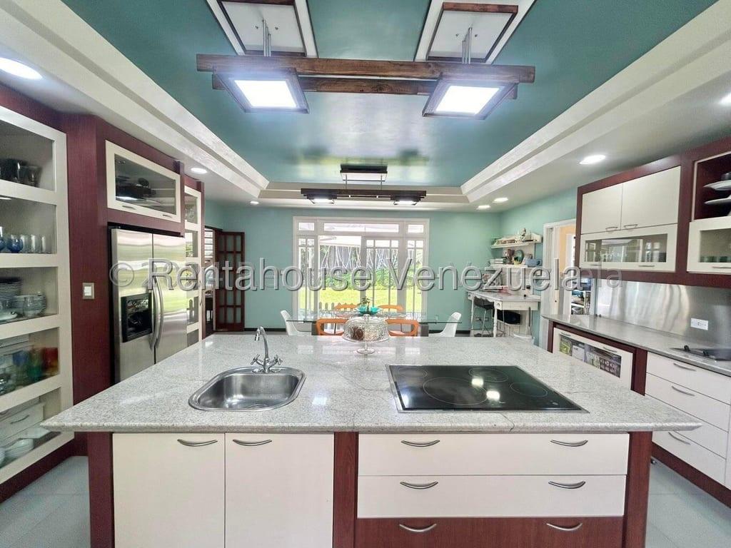 Casa en La Lagunita Country Club, Caracas