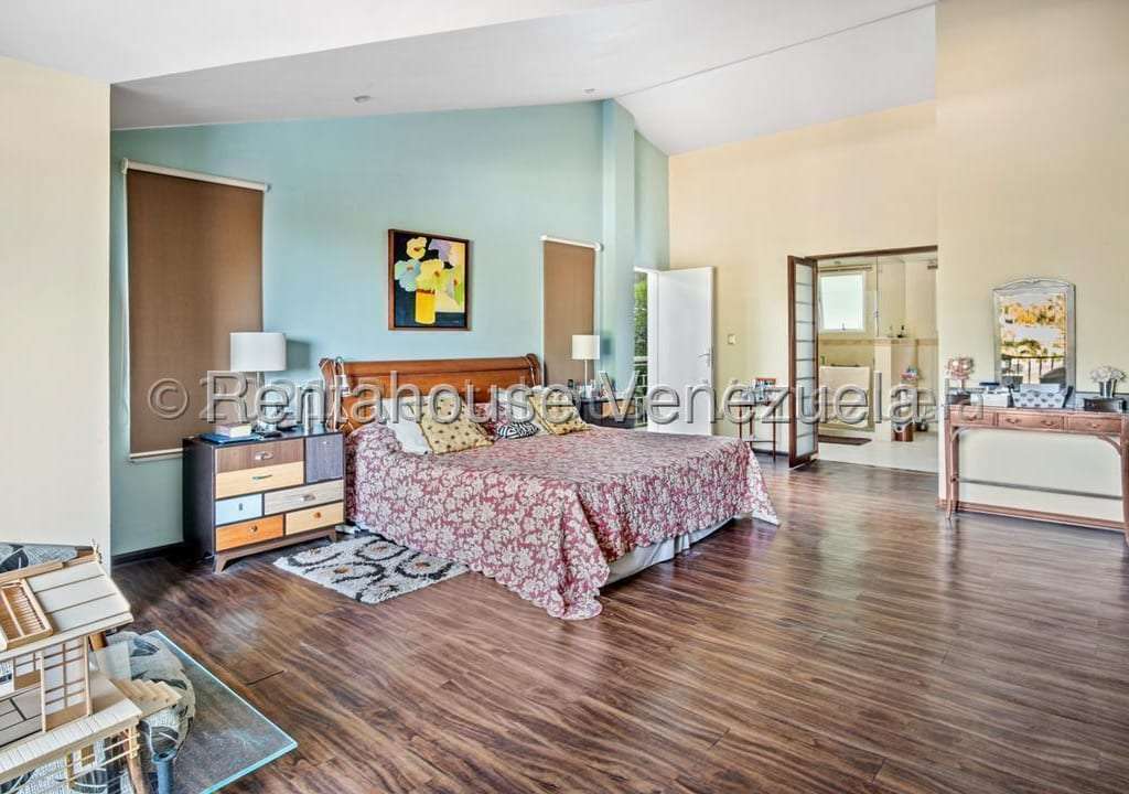 Casa en La Lagunita Country Club, Caracas