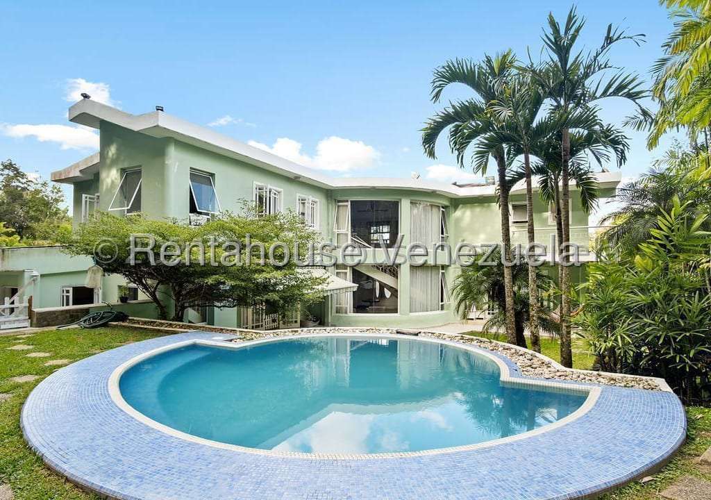 Casa en La Lagunita Country Club, Caracas