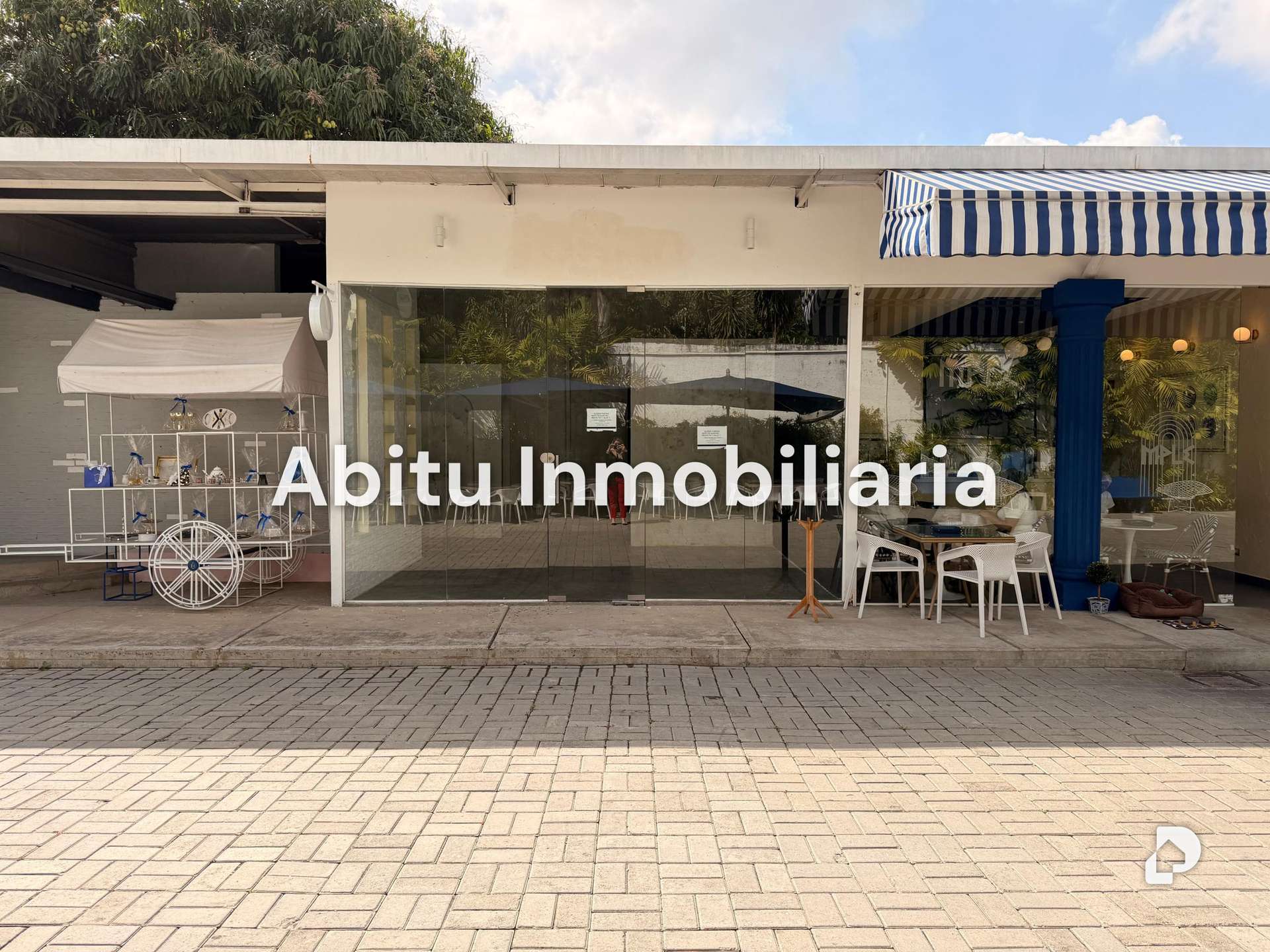 Local comercial en La Castellana, Caracas – 7
