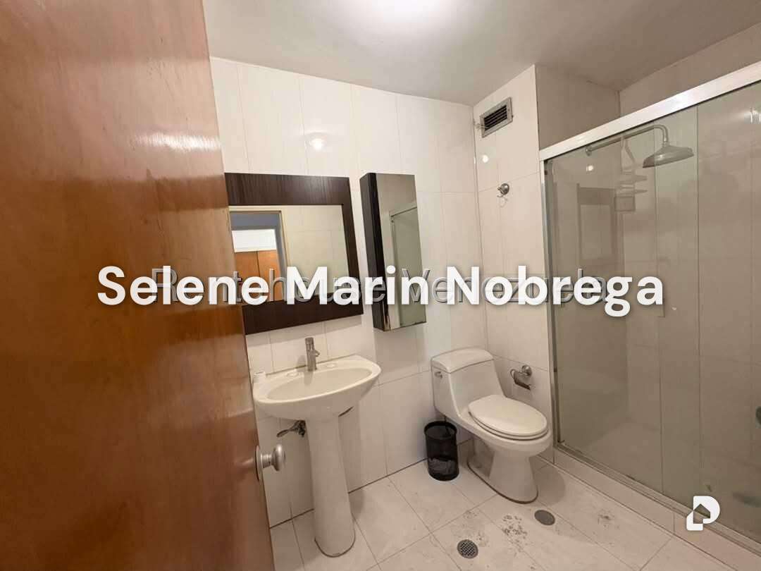 Apartamento en Parroquia La Candelaria, Caracas – 11