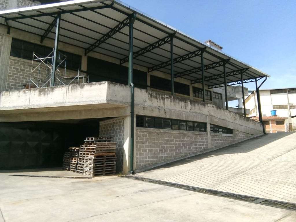 Building in Carrizal, Altos Mirandinos - 1