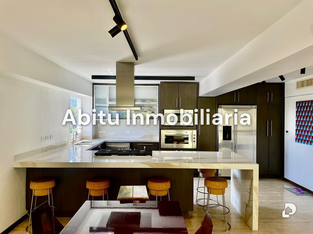 Apartment in Las Mercedes, Caracas – 4