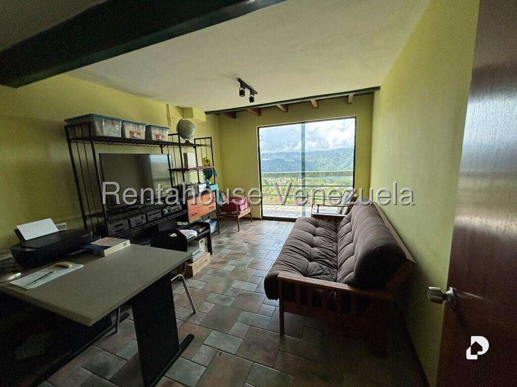 Casa en Caicaguana, Caracas – 25