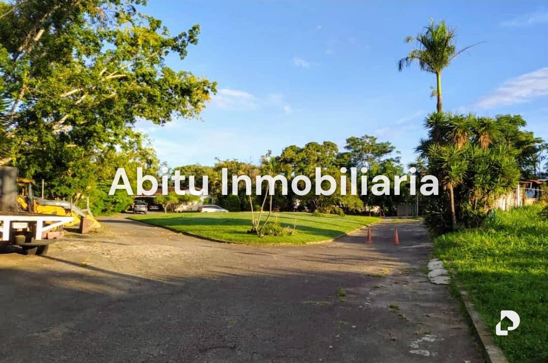 Terreno en Santa Inés, Caracas – 4