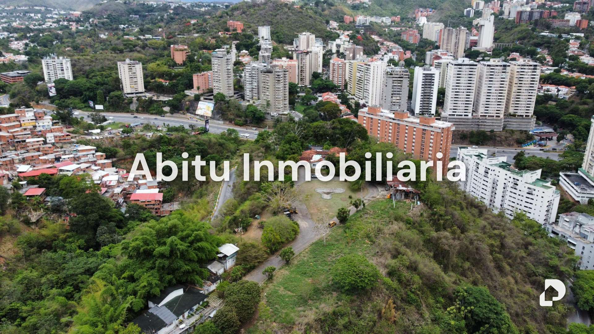 Terreno en Santa Inés, Caracas – 8