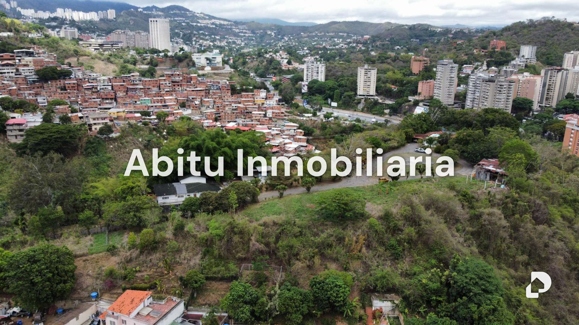 Terreno en Santa Inés, Caracas – 6