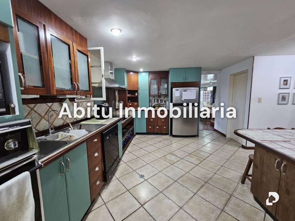 Casa en La Boyera, Caracas – 6