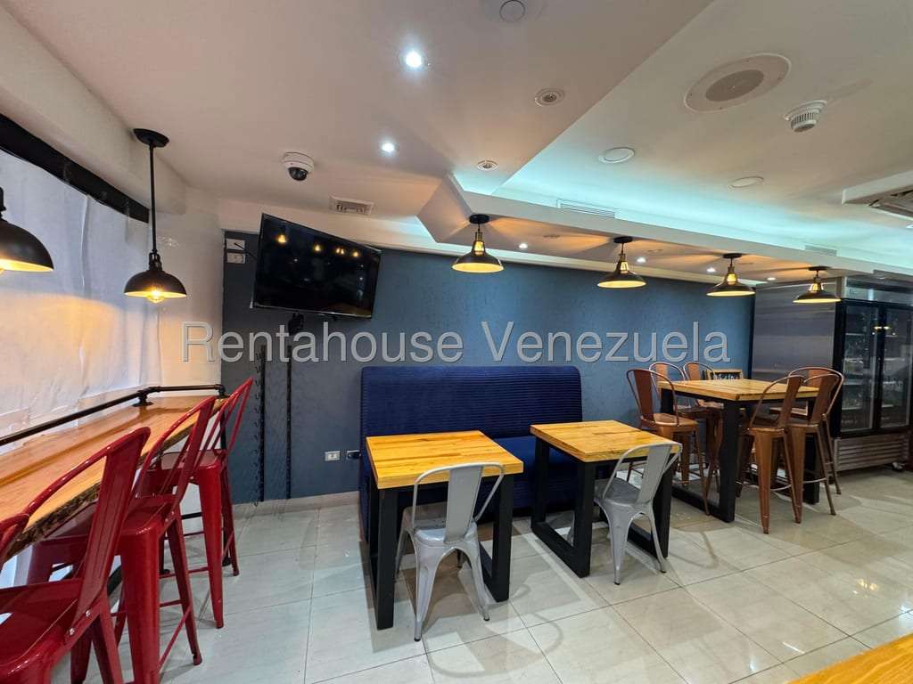 Local comercial en Santa Fe Norte, Caracas