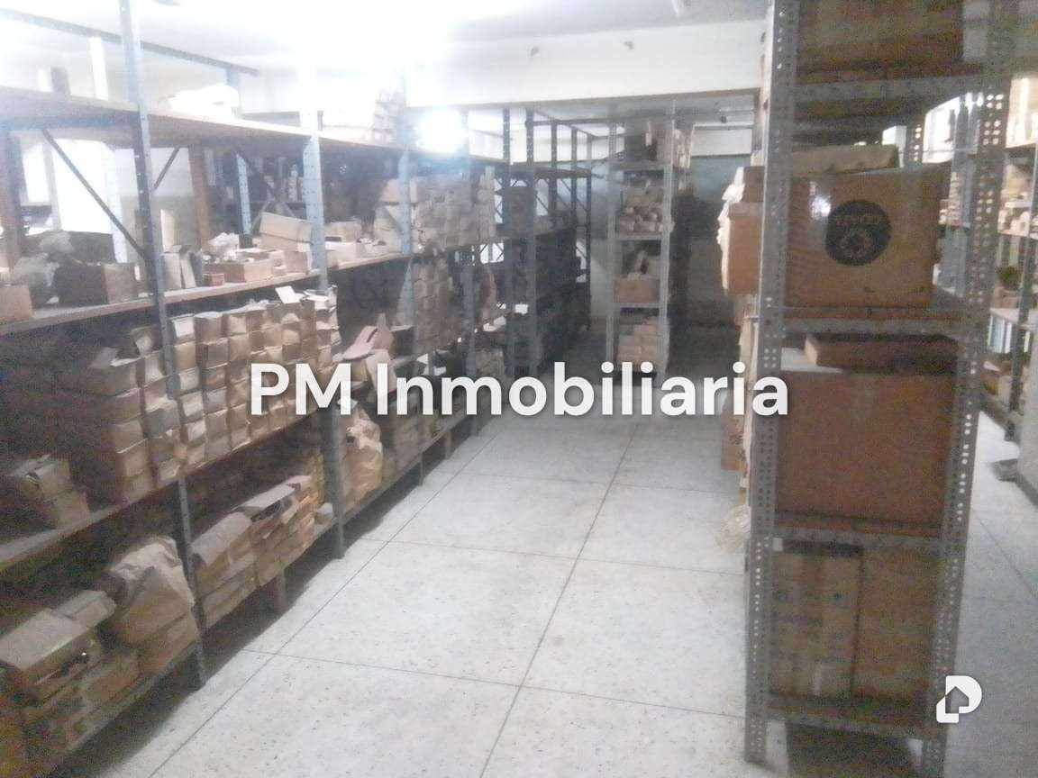 Local comercial en Parque Carabobo, Caracas – 12