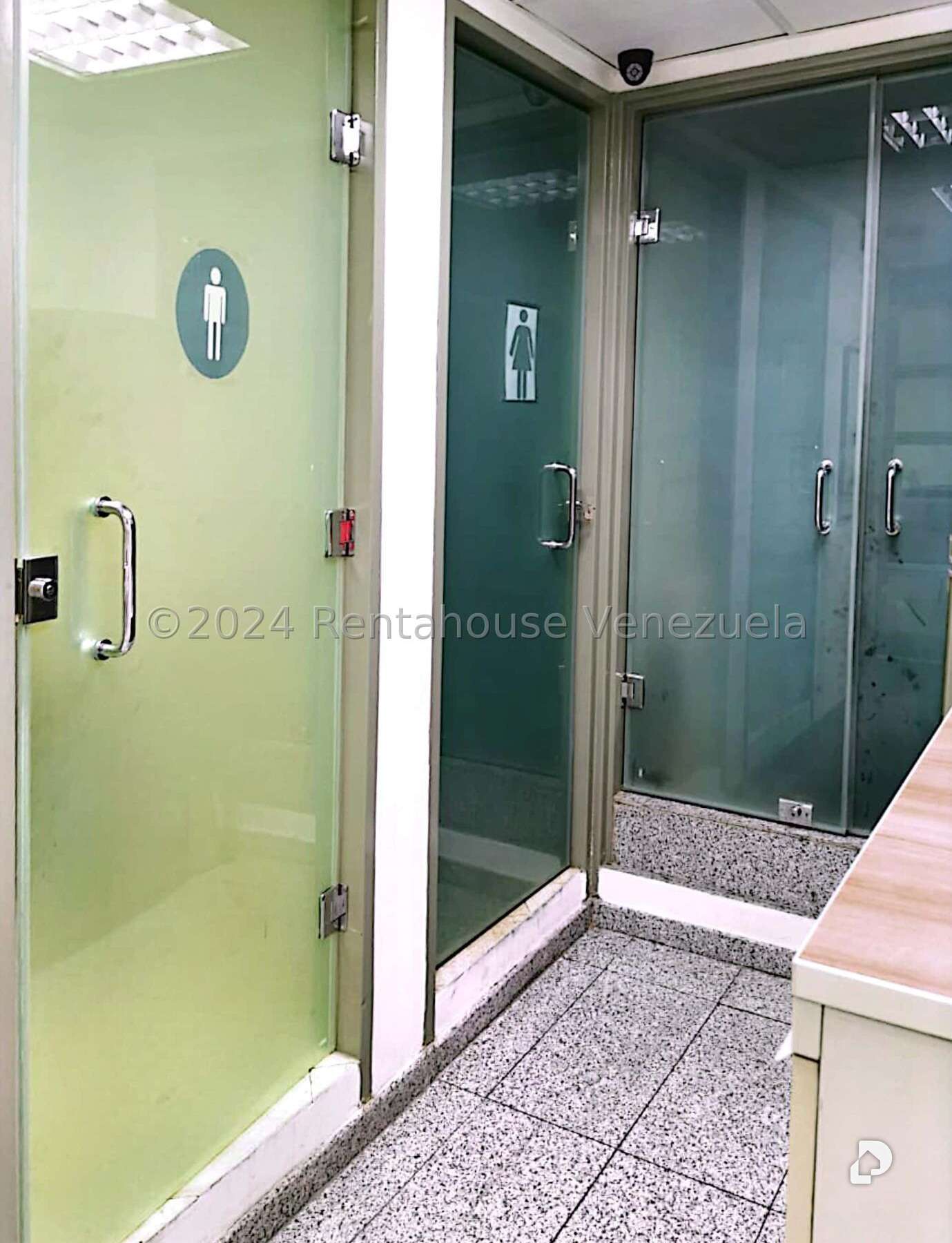 Local comercial en El Rosal, Caracas – 14