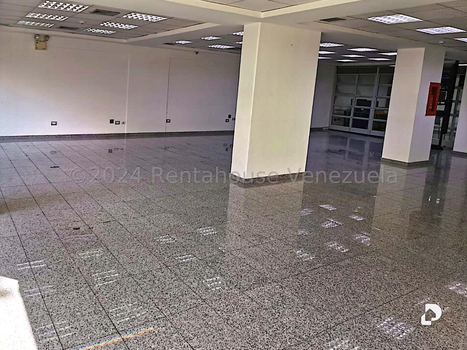 Local comercial en El Rosal, Caracas – 4
