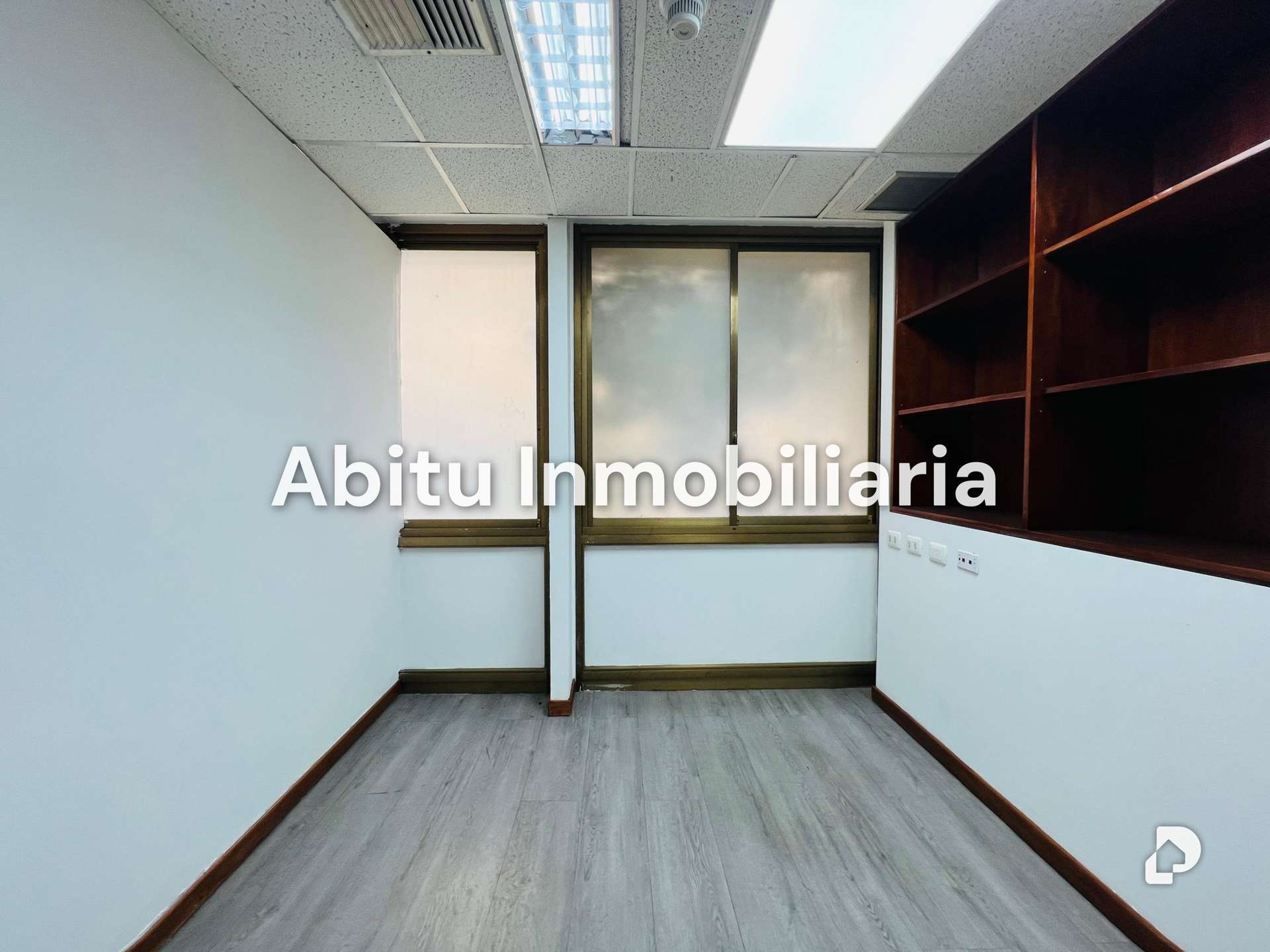 Oficina en Chuao, Caracas – 5