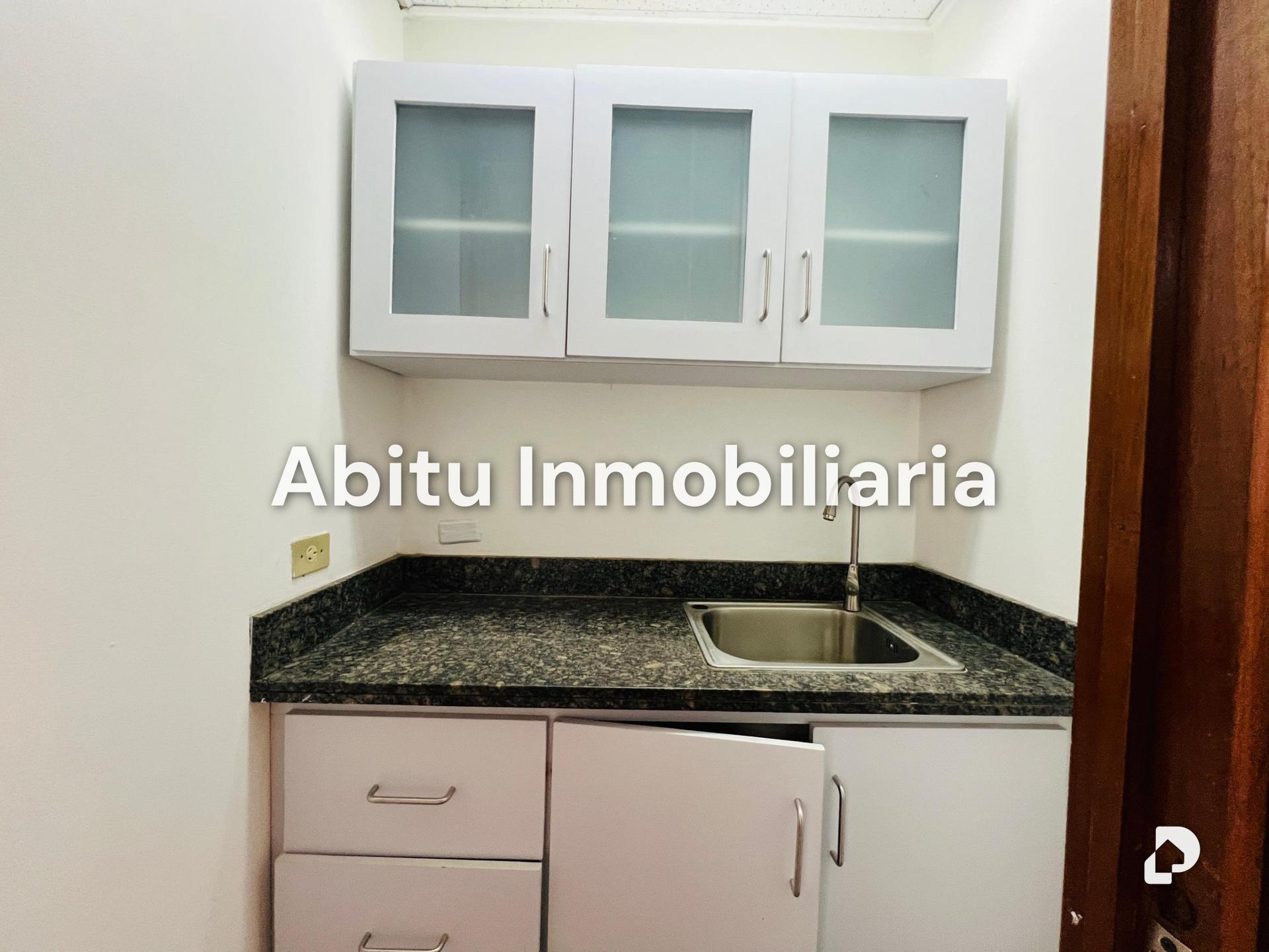 Oficina en Chuao, Caracas – 2