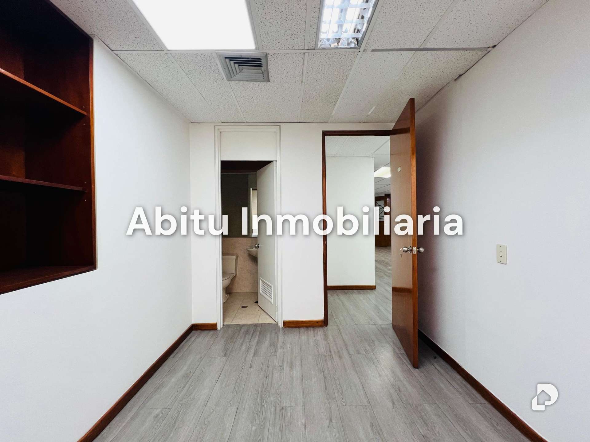 Oficina en Chuao, Caracas – 6