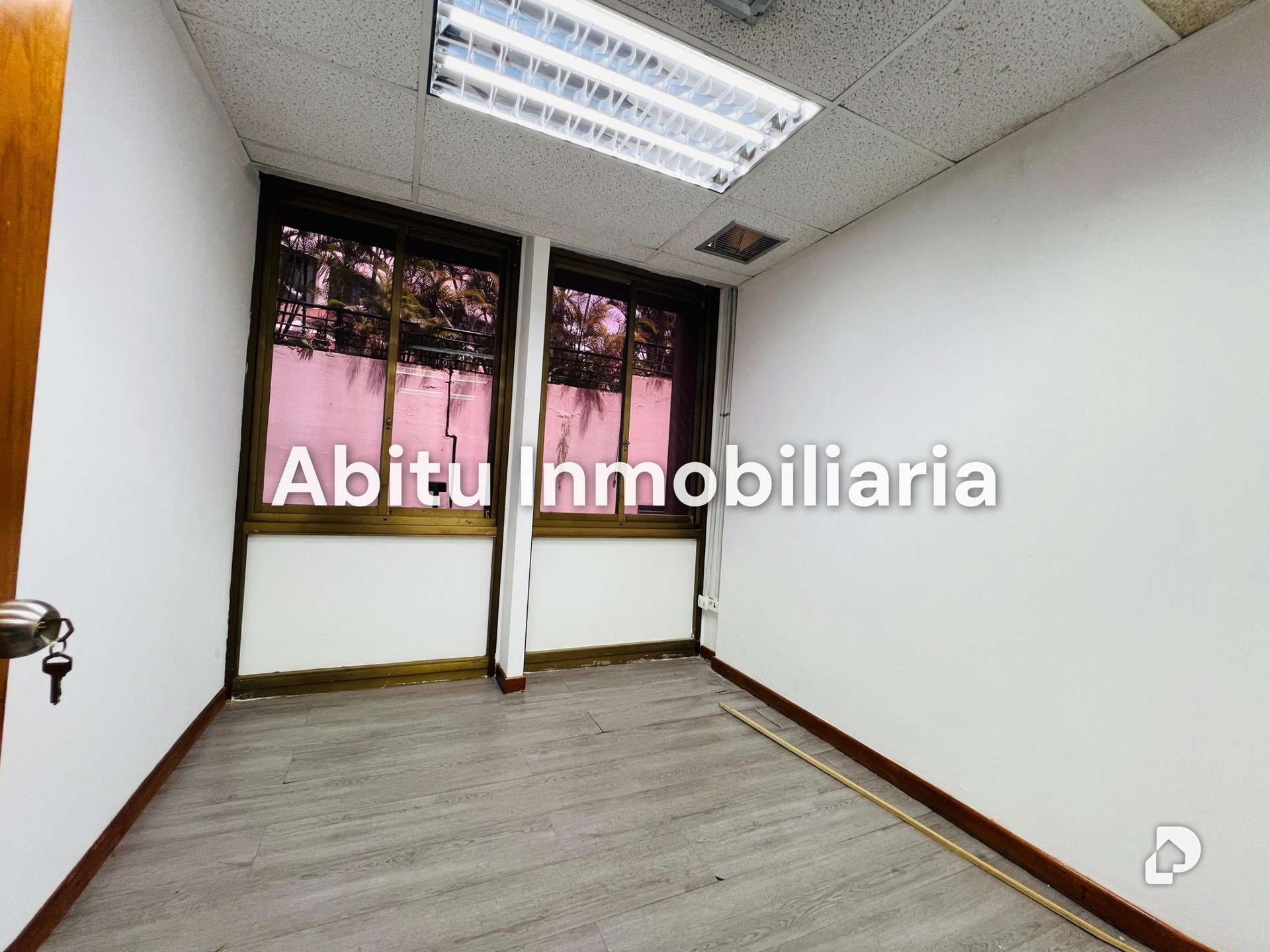 Oficina en Chuao, Caracas – 7