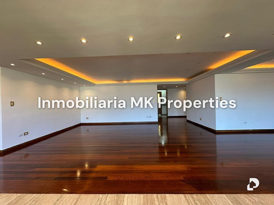 Apartamento en San Román, Caracas – 2