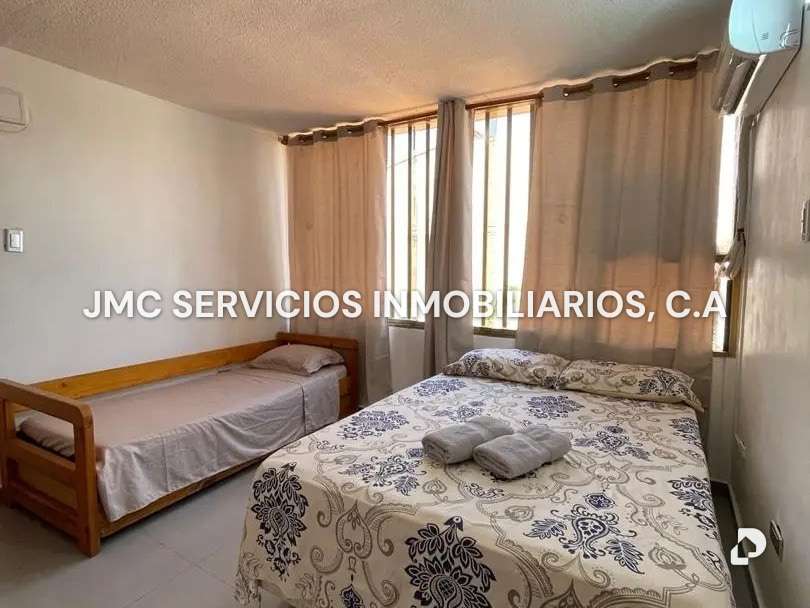 Casa en Lechería – 10