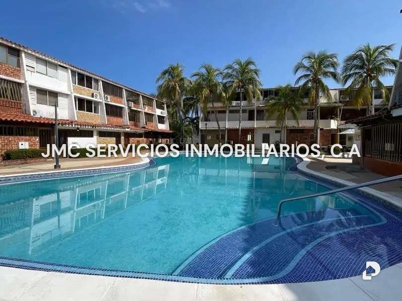 Casa en Lechería – 1