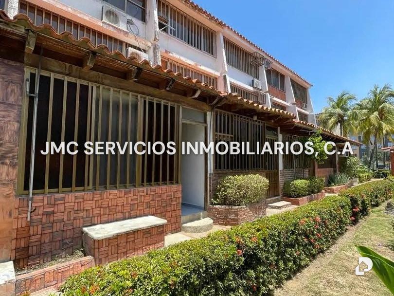 Casa en Lechería – 2