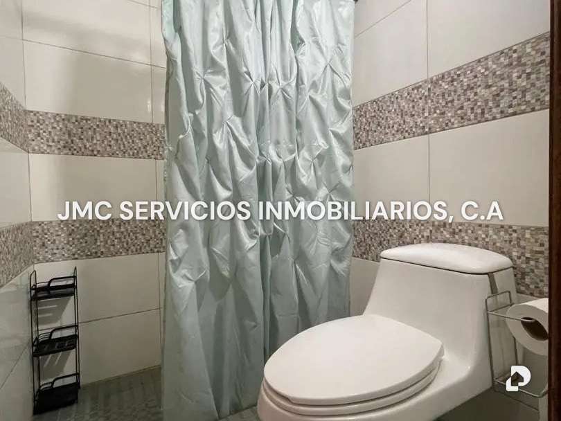 Casa en Lechería – 12