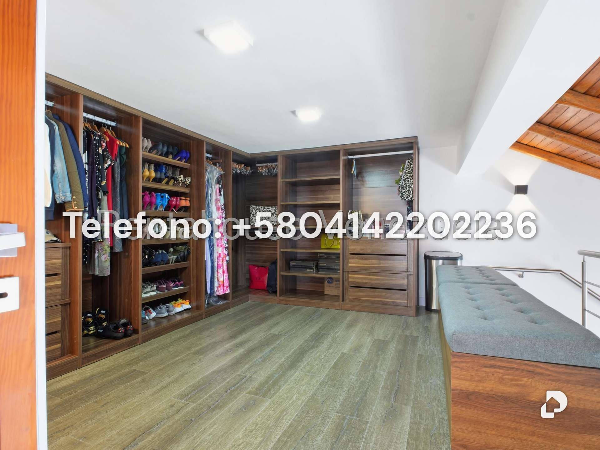Casa en Alto Hatillo, Caracas – 16