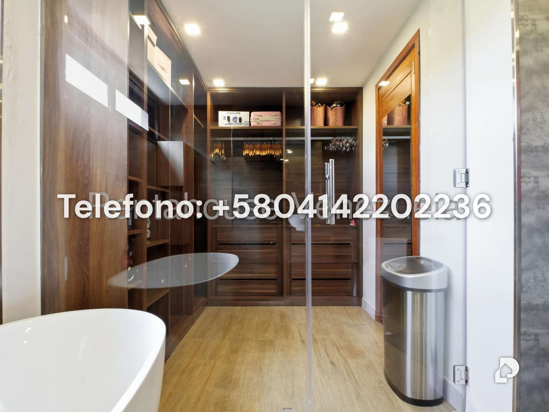 Casa en Alto Hatillo, Caracas – 27