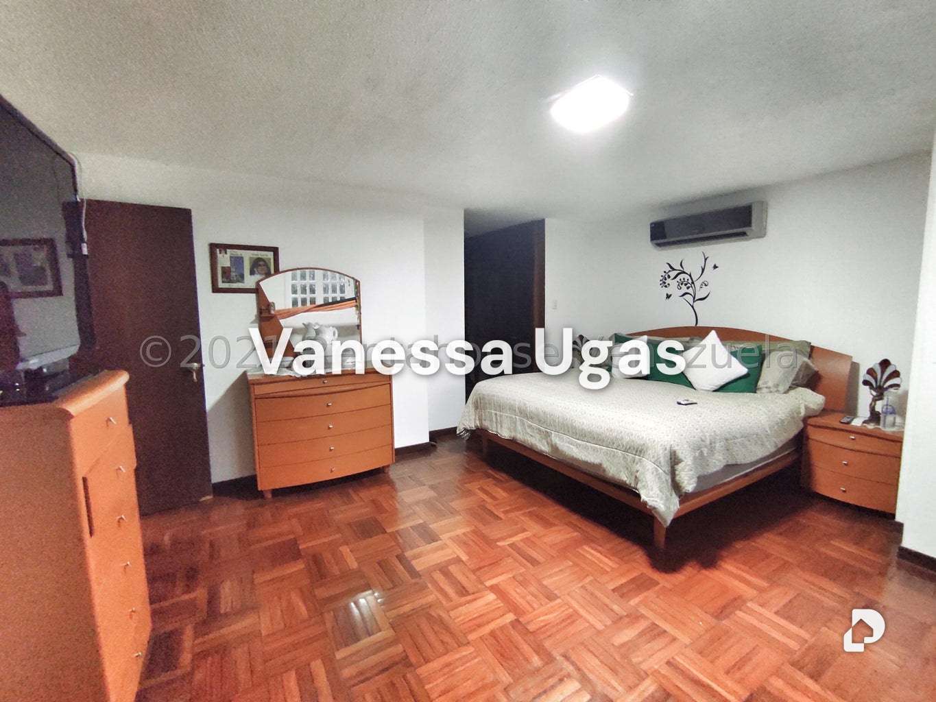 Casa en Santa Paula, Caracas – 16