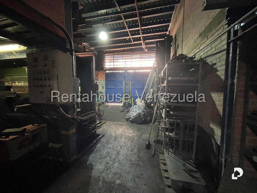 Galpón en Boleíta Sur, Caracas – 9