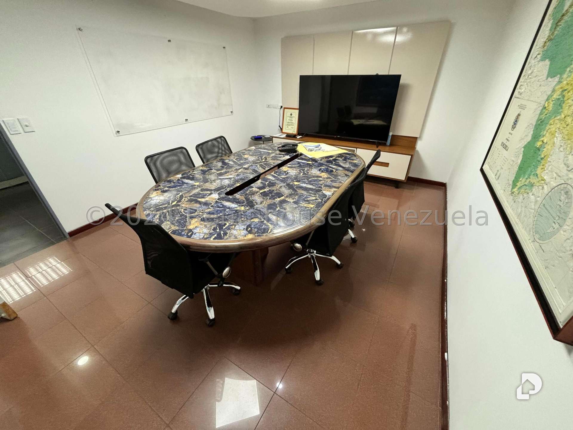 Oficina en Chacao, Caracas – 12