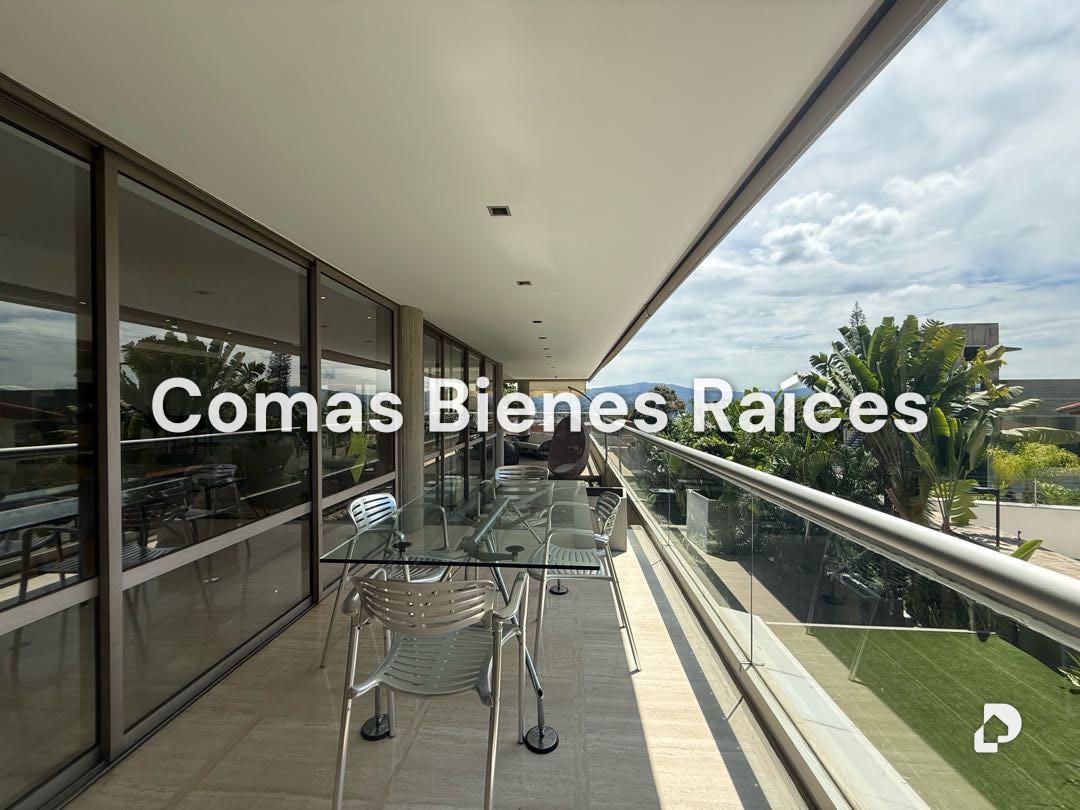 Apartamento en Altamira, Caracas – 1