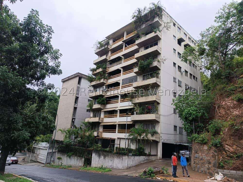 Apartment in El Marqués, Caracas - 1