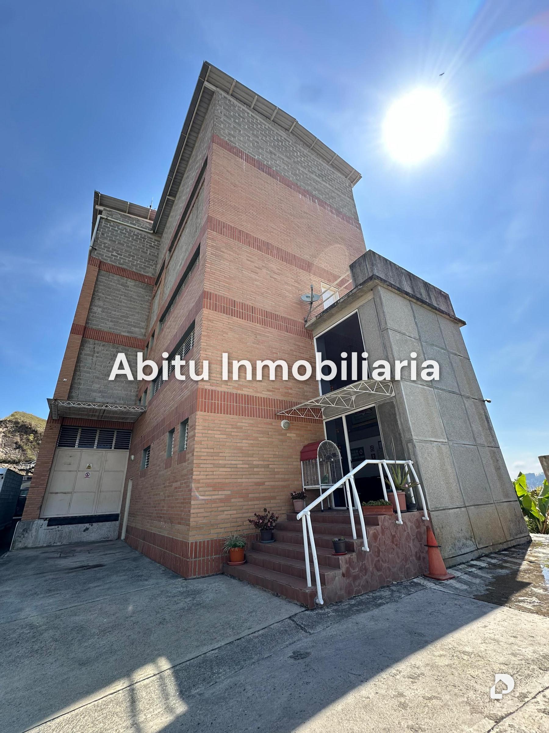 Building in San Antonio de Los Altos, Altos Mirandinos – 1